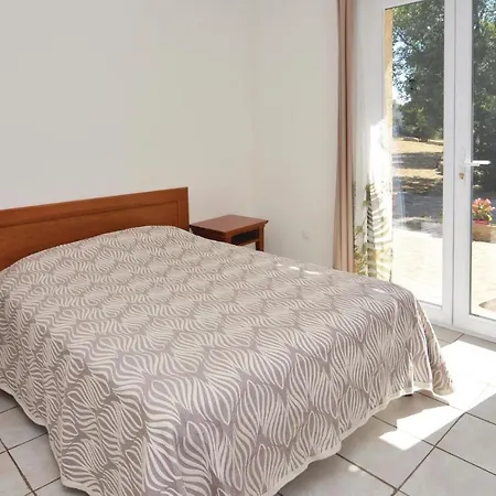 Lovely Home In Courry With House A Mountain View
